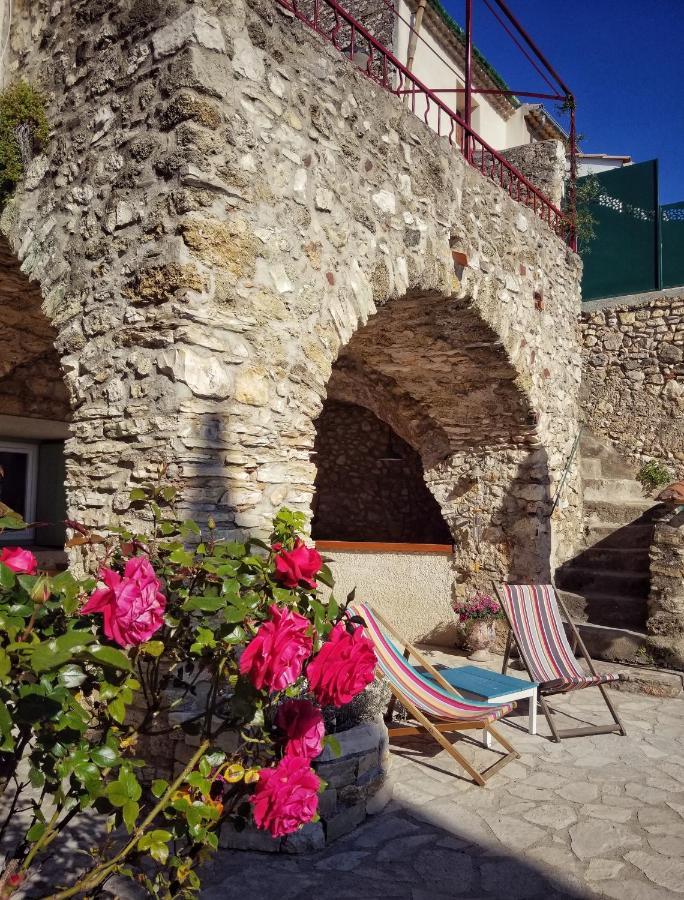 La Dolce Vita - Chambre Cristoforo Colombo Montpeyroux  Bagian luar foto